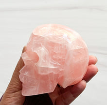 Load image into Gallery viewer, Rose Quartz • Skull
