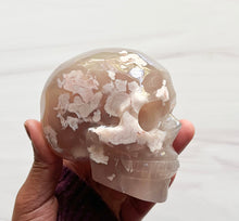 Load image into Gallery viewer, Flower Agate • Skull
